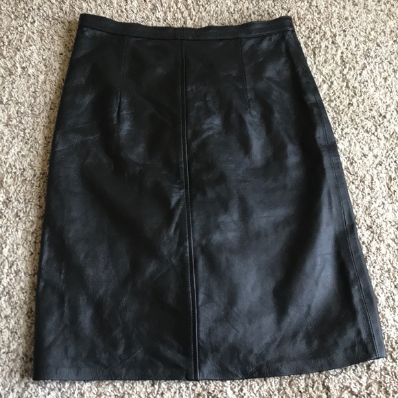 Viparo | 100% Leather Skirt - Picture 4 of 8